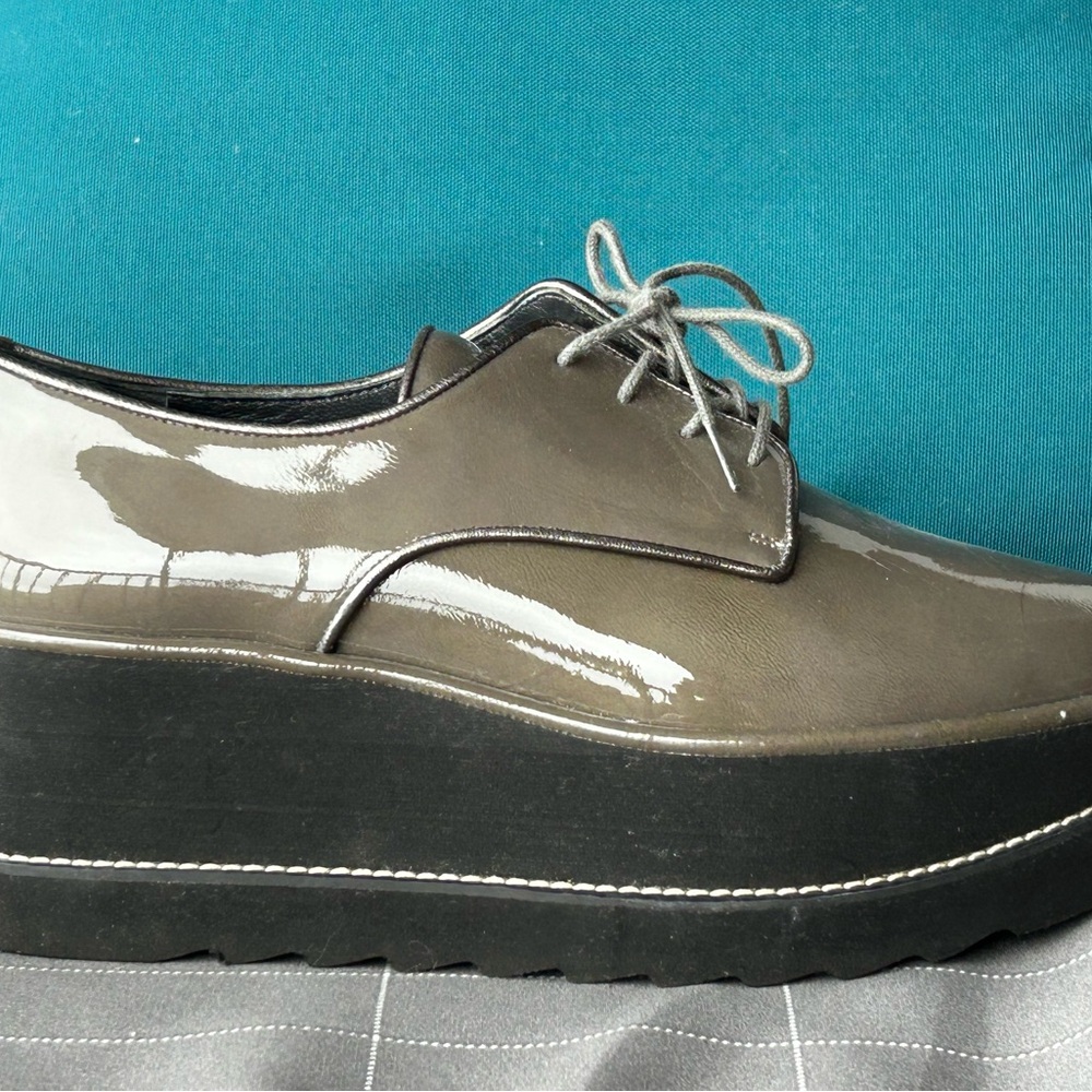 Stuart Weisman Glossy Platform Oxford Shoes Size 7 - Picture 3 of 8